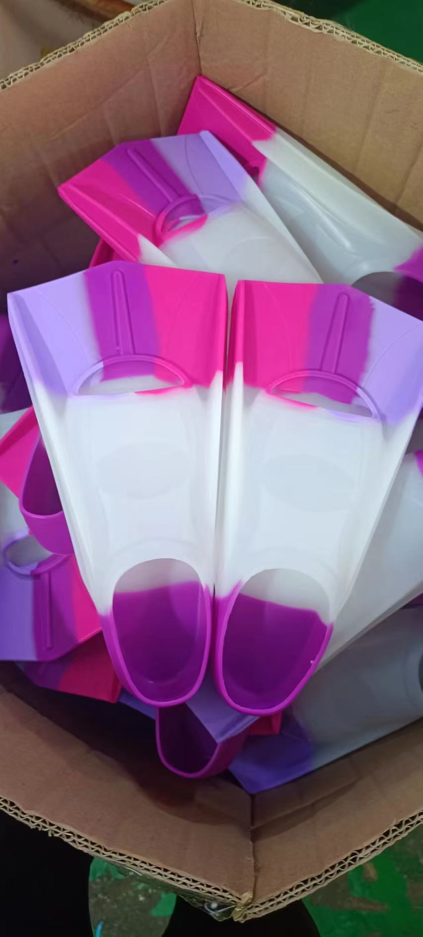 Swimming Fins Freestyle Silicone Short Fins Children's Diving Fins Training Diving Equipment Wholesale Silicone Fins